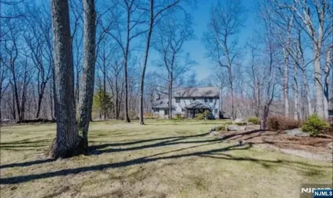 9 Buckhaven Trail Hardyston NJ 07460