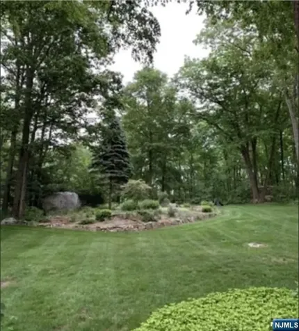 9 Buckhaven Trail Hardyston NJ 07460