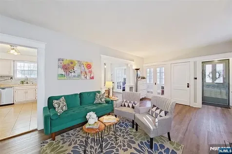 406 Lincoln Avenue Rutherford NJ 07070