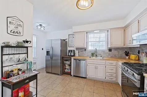 406 Lincoln Avenue Rutherford NJ 07070