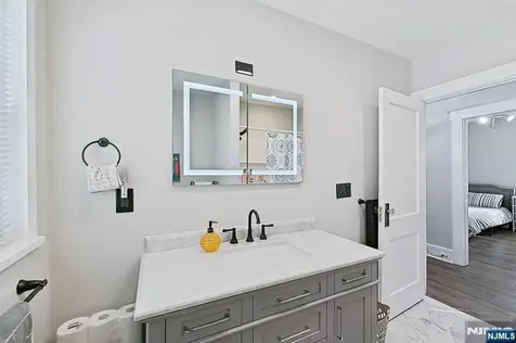 406 Lincoln Avenue Rutherford NJ 07070