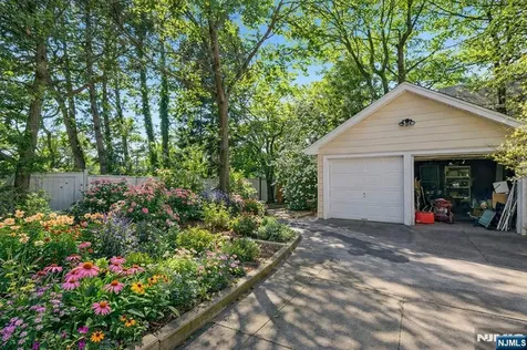 406 Lincoln Avenue Rutherford NJ 07070