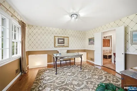 26 Valley Lane Upper Saddle River NJ 07458