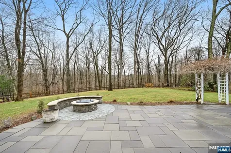 26 Valley Lane Upper Saddle River NJ 07458