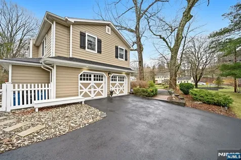 26 Valley Lane Upper Saddle River NJ 07458