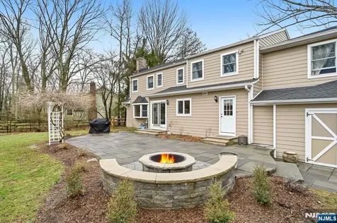 26 Valley Lane Upper Saddle River NJ 07458