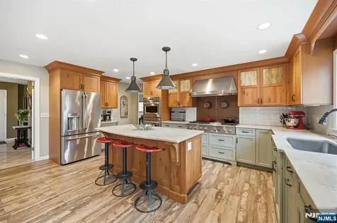 26 Valley Lane Upper Saddle River NJ 07458