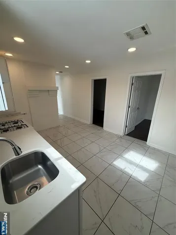 294 Kearny Kearny NJ 07032