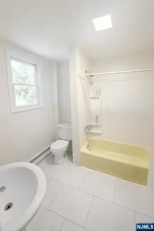 832 Parker Street Newark NJ 07104