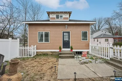 1492 Alps Road Wayne NJ 07470