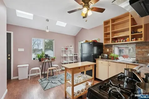 1492 Alps Road Wayne NJ 07470