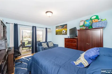 580 Bloomfield West Caldwell NJ 07006