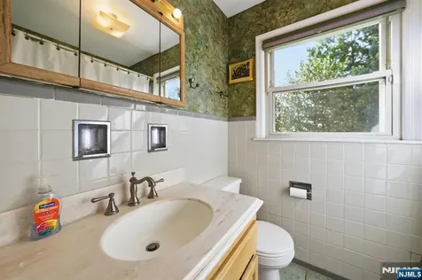 168 Engle Street Tenafly NJ 07670