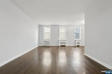 2160 Center Avenue Fort Lee NJ 07024