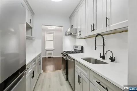 2160 Center Avenue Fort Lee NJ 07024