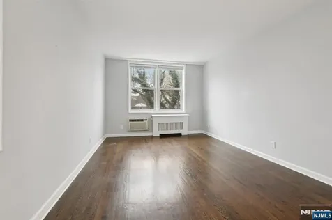 2160 Center Avenue Fort Lee NJ 07024