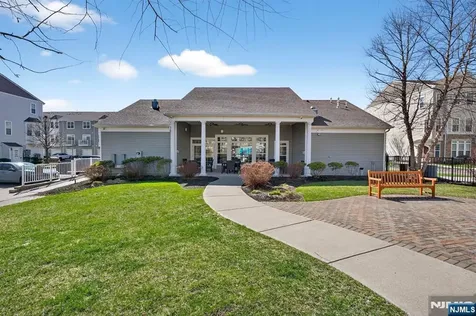 22 Wisteria Lane Garfield NJ 07026