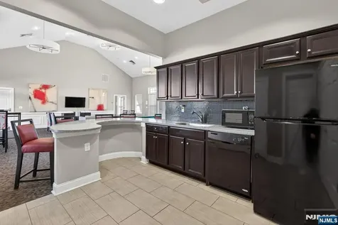 22 Wisteria Lane Garfield NJ 07026