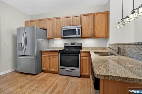 22 Wisteria Lane Garfield NJ 07026