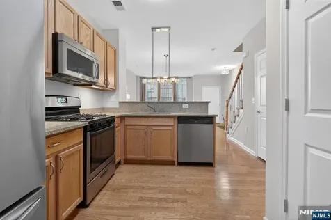 22 Wisteria Lane Garfield NJ 07026