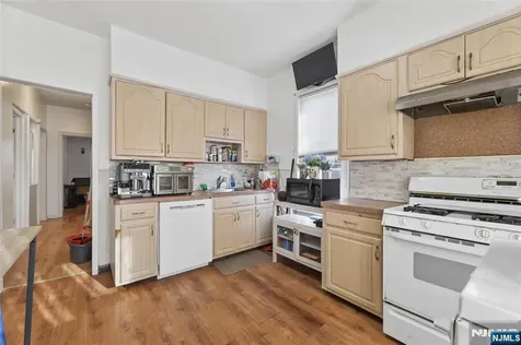 59 Home Avenue Rutherford NJ 07070