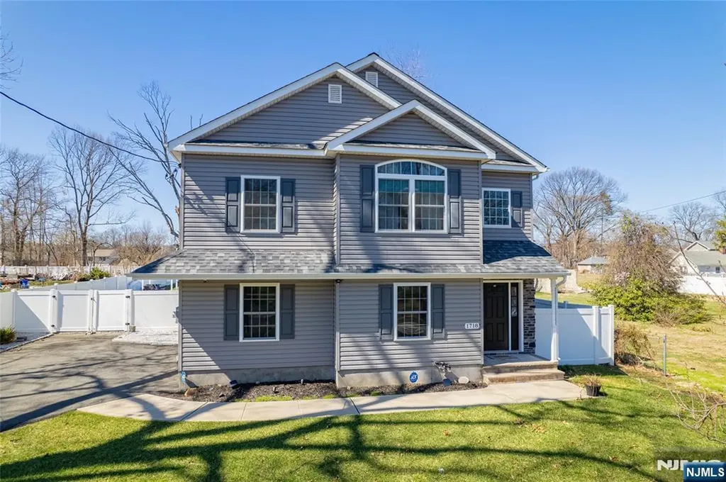 1718 4th Piscataway NJ 08854