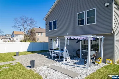 1718 4th Piscataway NJ 08854