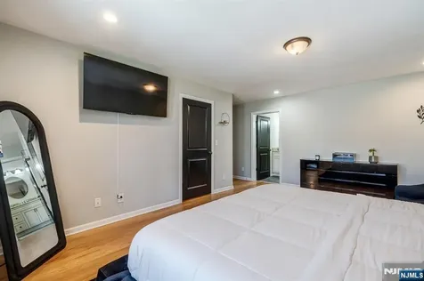 1718 4th Piscataway NJ 08854