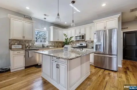 1718 4th Piscataway NJ 08854