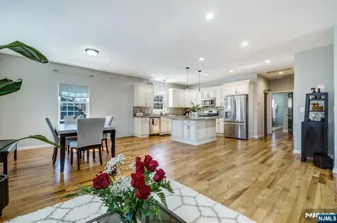 1718 4th Piscataway NJ 08854