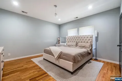 1718 4th Piscataway NJ 08854