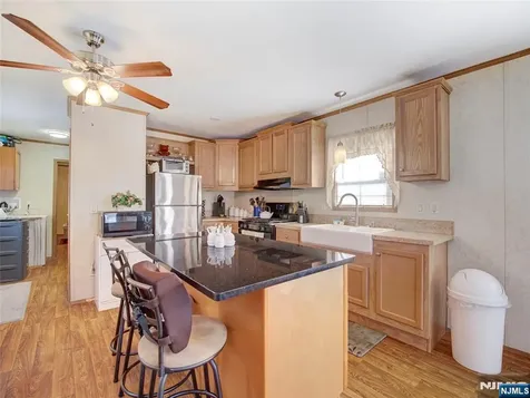 17 E 6th Street Moonachie NJ 07074
