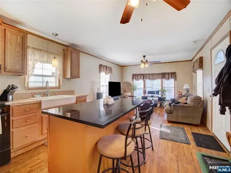 17 E 6th Street Moonachie NJ 07074