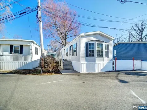 17 E 6th Street Moonachie NJ 07074