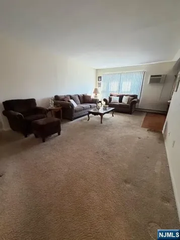 74 Riverview Court Secaucus NJ 07094