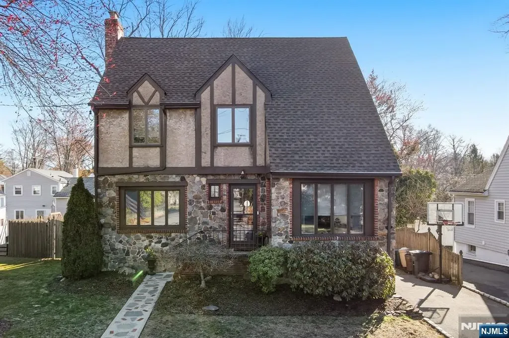 20 Vincent Street Hillsdale NJ 07642