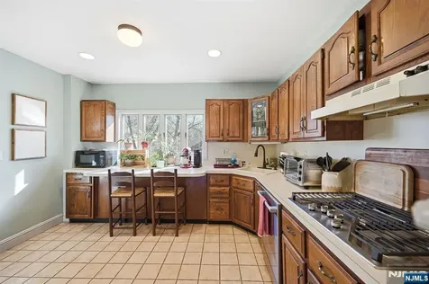 20 Vincent Street Hillsdale NJ 07642