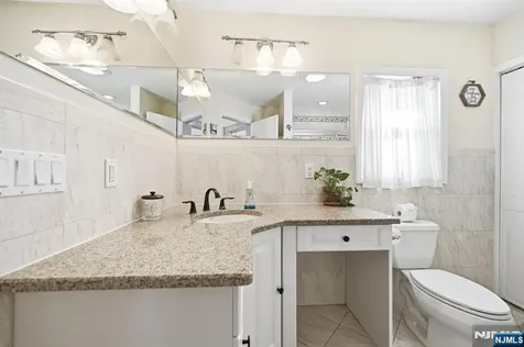 20 Vincent Street Hillsdale NJ 07642