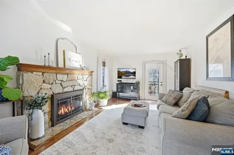 20 Vincent Street Hillsdale NJ 07642