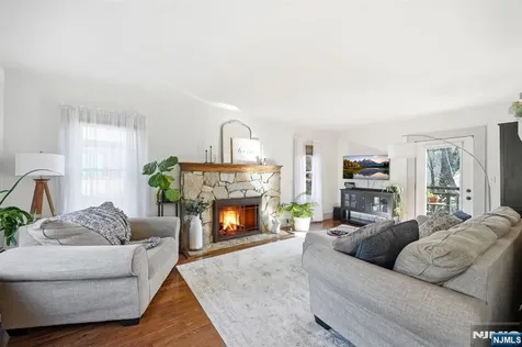 20 Vincent Street Hillsdale NJ 07642