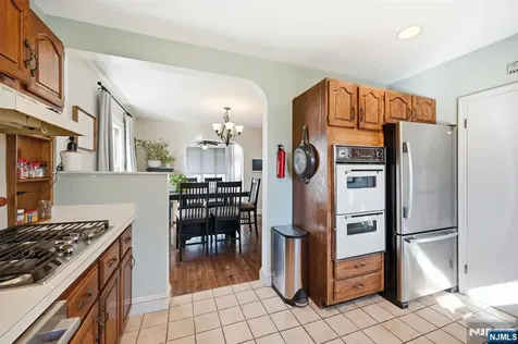 20 Vincent Street Hillsdale NJ 07642