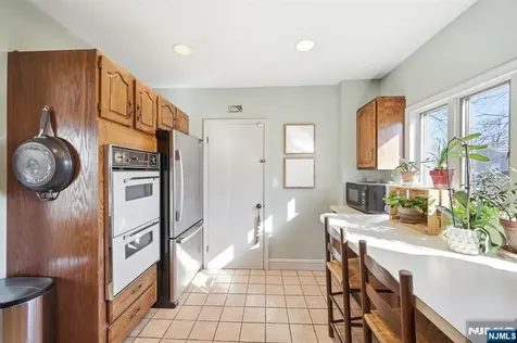 20 Vincent Street Hillsdale NJ 07642