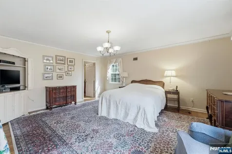 258 Highwood Avenue Tenafly NJ 07670