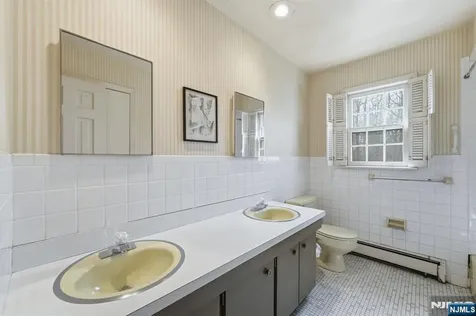 258 Highwood Avenue Tenafly NJ 07670