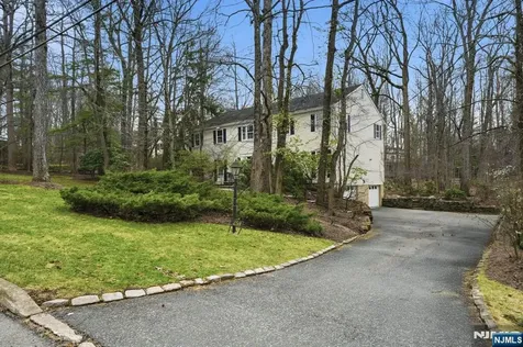 258 Highwood Avenue Tenafly NJ 07670