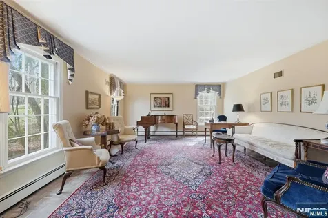 258 Highwood Avenue Tenafly NJ 07670