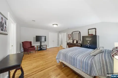 2 Old Orchard Road Mendham Township NJ 07960