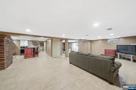 2 Old Orchard Road Mendham Township NJ 07960