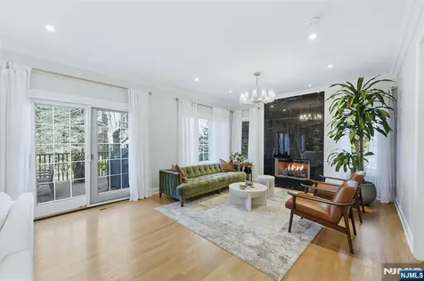 204 Bearwoods Road Park Ridge NJ 07656