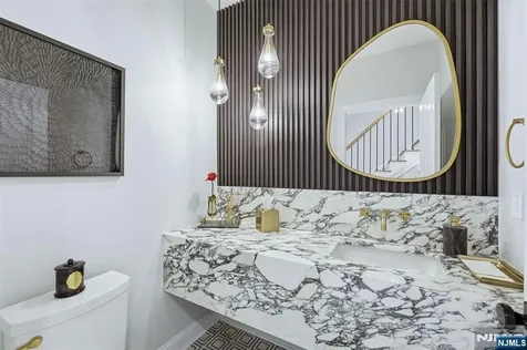 204 Bearwoods Road Park Ridge NJ 07656